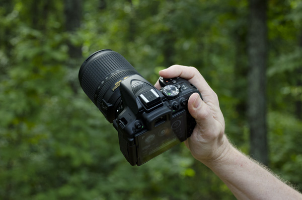 Nikon D5300 Review -- hands-on rear