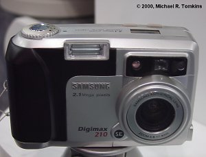 Samsung Digimax 210SE Front View - click for a bigger picture!