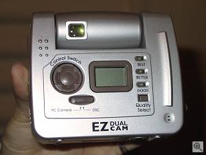 Ezonics EZ Dual Cam digital camera (rear view). Copyright (c) 2000, Michael R. Tomkins, all rights reserved. Click for a bigger picture!