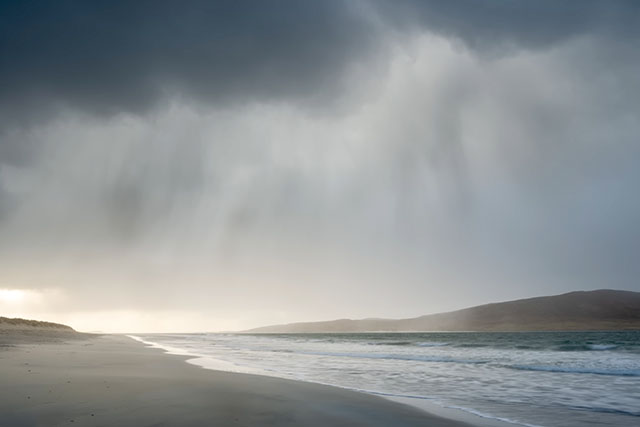 Video: Nigel Danson embarks upon a 30-day journey to photograph just one beach