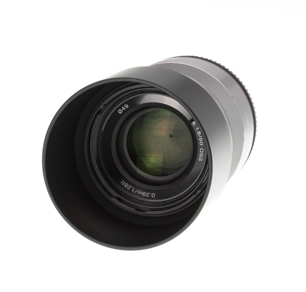 Sony NEX 50mm f/1.8 OSS Lens Review